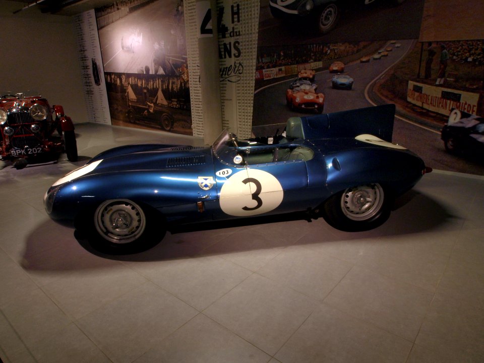 Jaguar D-type XKD 606 photo1