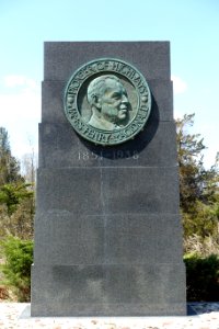James Henry MacDonald Monument - Route 44, Avon, CT - DSC02198