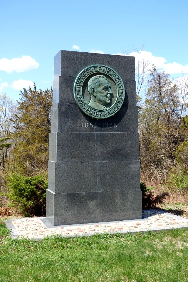 James Henry MacDonald Monument - Route 44, Avon, CT - DSC02194