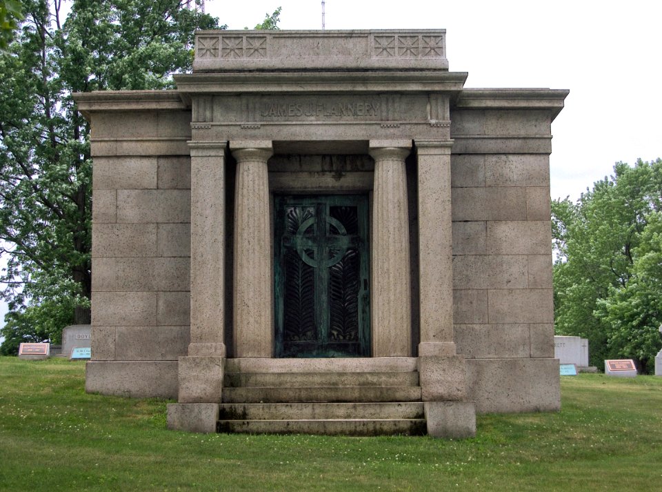James J. Flannery Mausoleum, Calvary Cemetery, 2015-06-20, 01