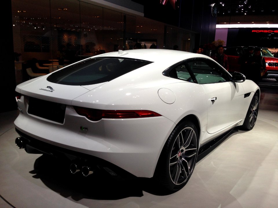 Jaguar F-Type coupe rear - Tokyo Motor Show 2013