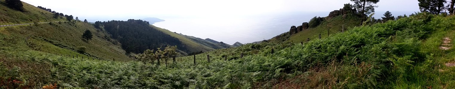Jaizkibel - Falaises sur l'océan - Panorama