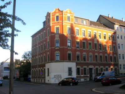 Jahnstraße 37