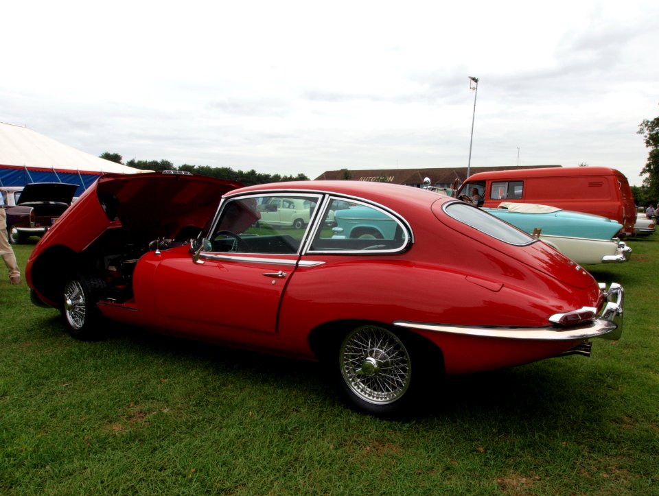 Jaguar E-type 4.2litre 2+2 (1968), Dutch licence registration AL-89-24 p2