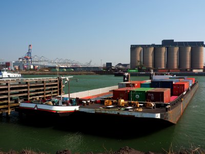 Jakob Götz (ship, 1984) ENI 04305890 Götz XV (ship, 1984) ENI 04305830, Port of Rotterdam