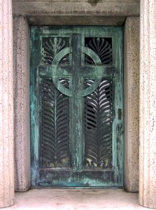 James J. Flannery Mausoleum, Calvary Cemetery, 2015-06-20, 02