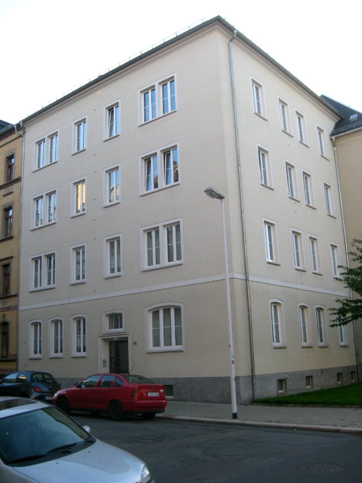 Jahnstraße 18