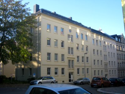 Jahnstraße 50, 52