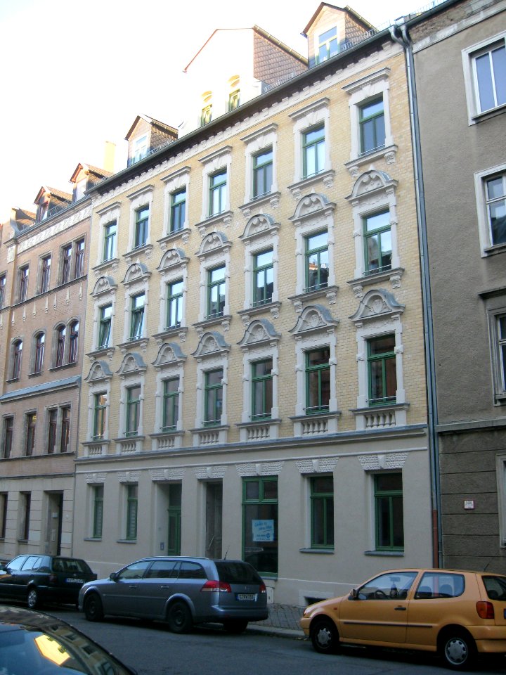 Jahnstraße 19