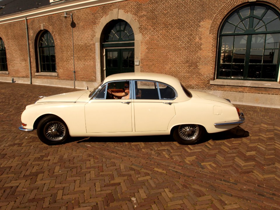 Jaguar 3.8S (1967), Dutch licence registration AH-17-59 pic4