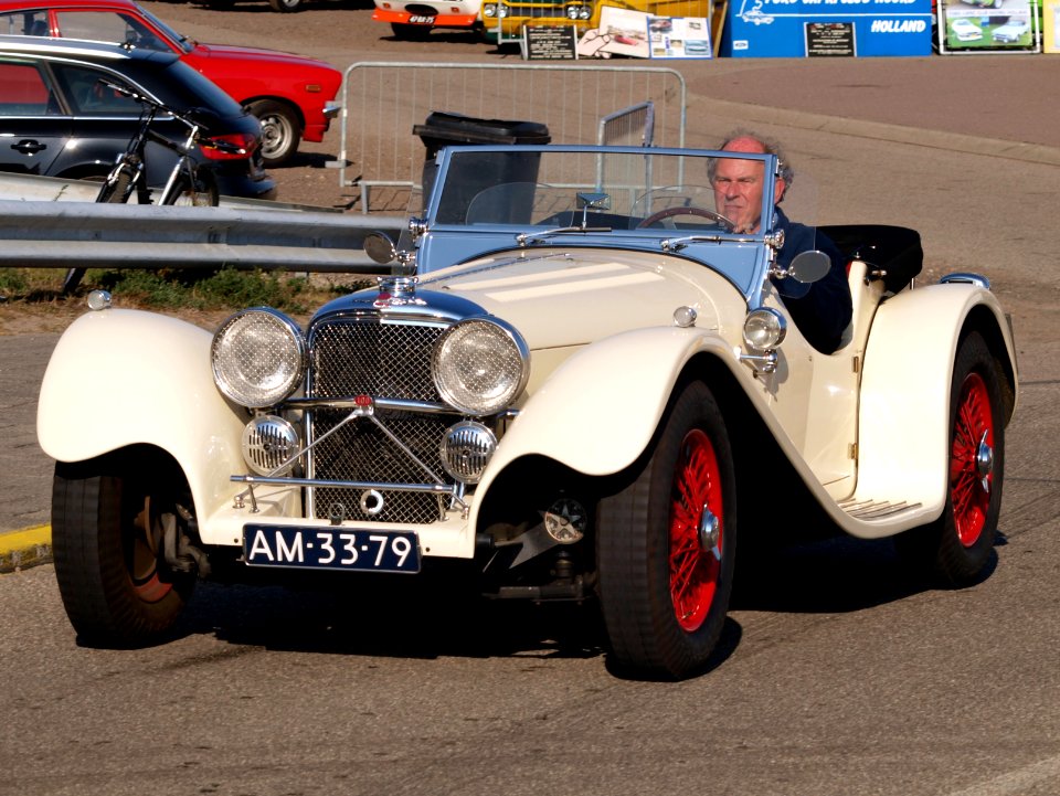 Jaguar 2.4-240 dutch licence registration AM-33-79 pic2