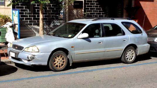 Kia Clarus station wagon