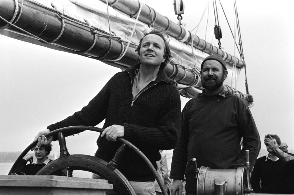 Jan Terlouw mee op de driemaster Elisabeth Smit van A'dam naar Muiden i.v.m. verkiezingscampagne, Terlouw, Bestanddeelnr 931-4870