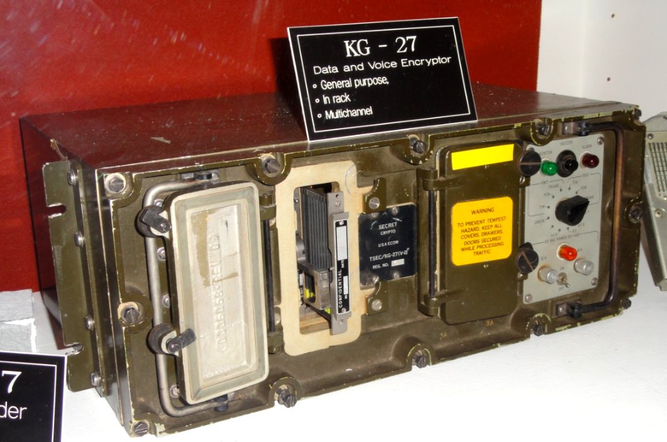 KG-27 Data and Voice Encryptor - National Cryptologic Museum - DSC08009