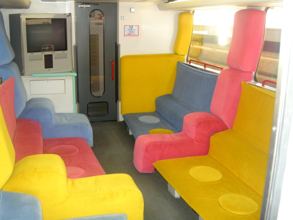 Kids Space on JR East Tc251