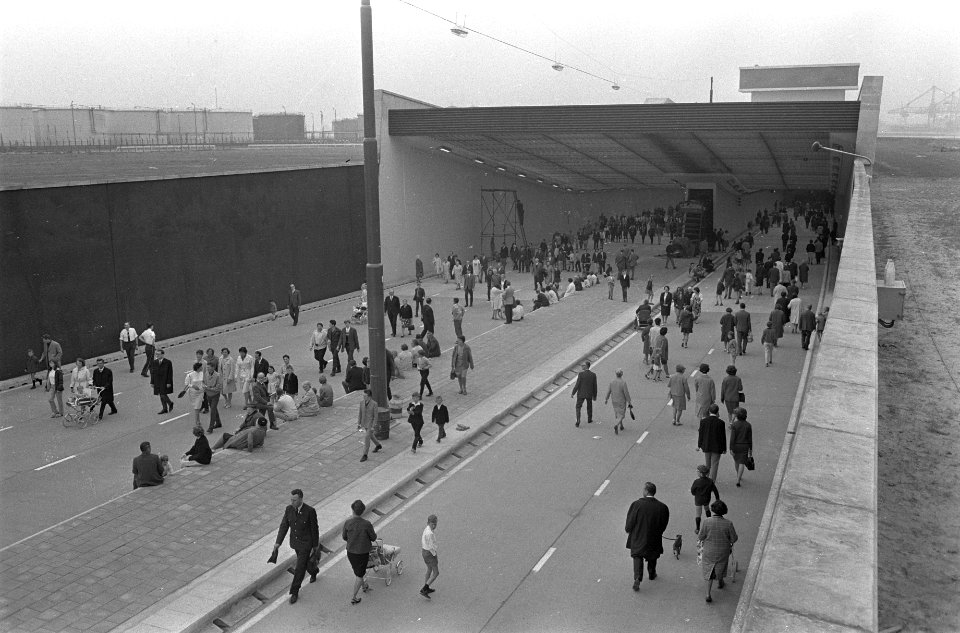 Kijkdag Beneluxtunnel tussen Pernis en Vlaardingen, Bestanddeelnr 920-3775