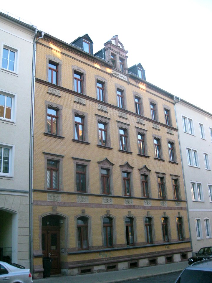 Jahnstraße 20