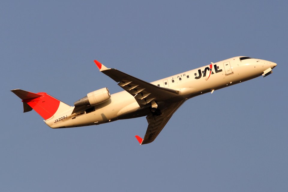 J-AIR CRJ-200 fukuoka 20081212160132