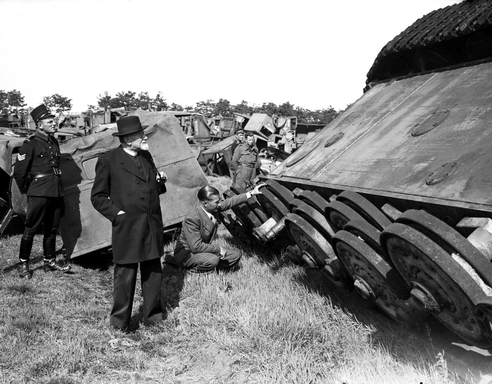 Kijkdag Dump te Deelen (Chassis van een tank), Bestanddeelnr 934-5093
