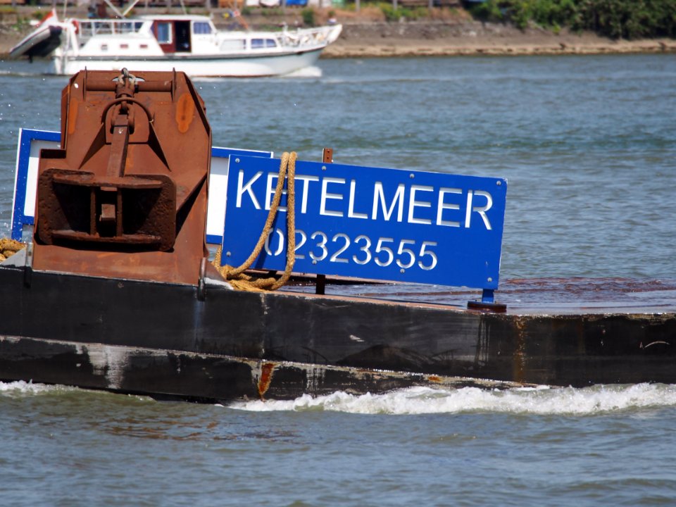 Ketelmeer - ENI 02323555, Noord rivier pic1