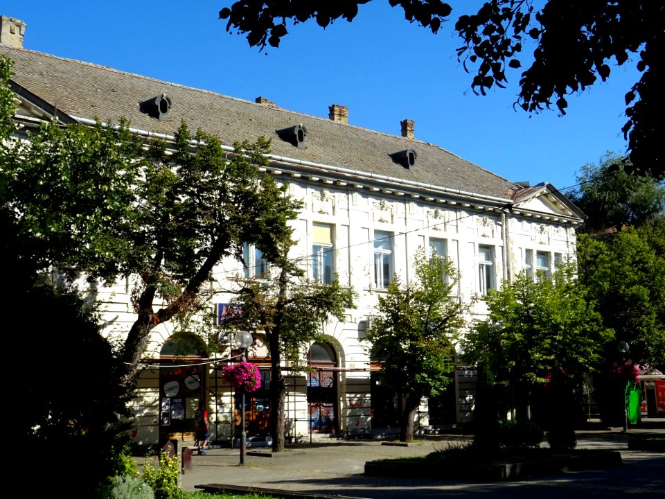 Kikinda main square nr 25