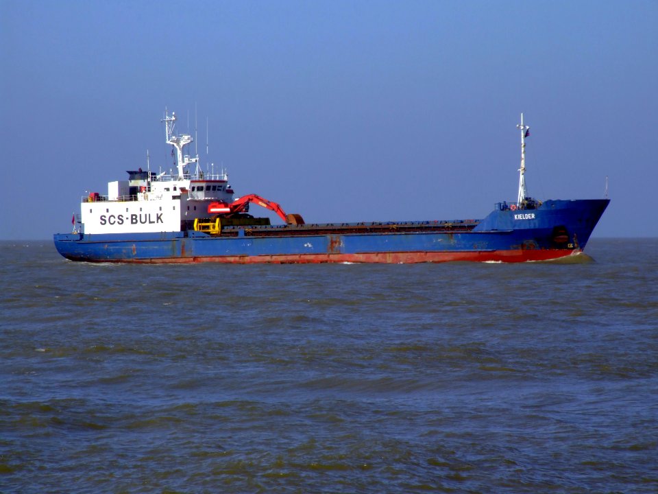 Kielder approaching Port of Rotterdam