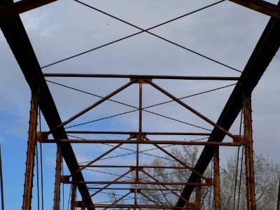 Keya Paha River lowest bridge upper truss 2