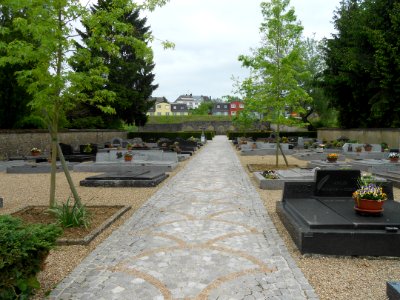 Kierfecht Zéisseng - Cemetery Cessange - Mai 2012