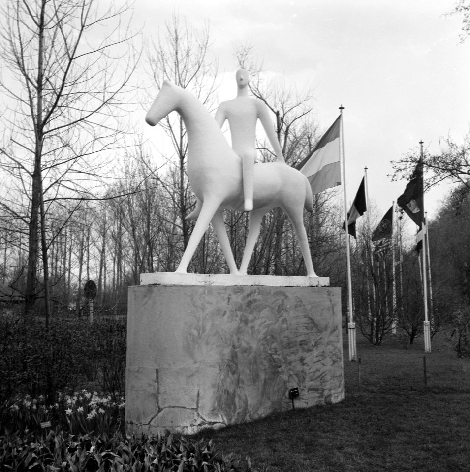 Keukenhof 1964, beeldende kunst, Hollandse inzending van Paul P H Koning genaa, Bestanddeelnr 916-3249