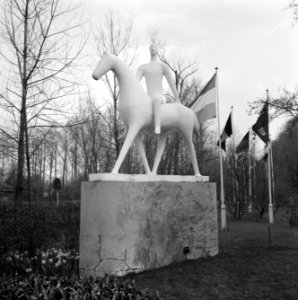 Keukenhof 1964, beeldende kunst, Hollandse inzending van Paul P H Koning genaa, Bestanddeelnr 916-3249