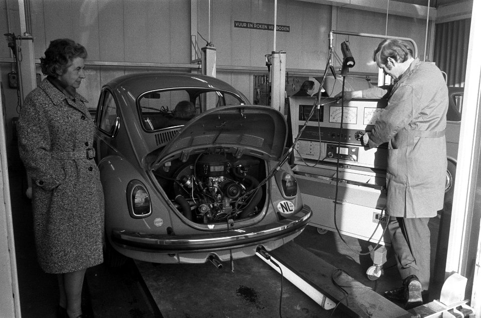 Keuring van een auto, Bestanddeelnr 926-8783