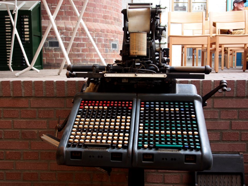 Keyboard Lanston monotype, from The Monotype System at the Religiueze Stoommachine Ketelhuis Steyl