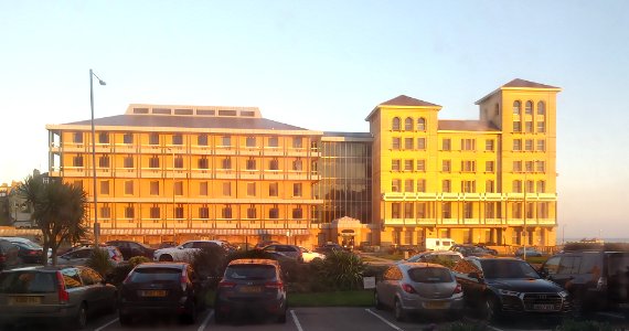 Kings House (Former SEEBOARD Headquarters), Queen's Gardens, Hove (Unlisted North wing, January 2019) (1)