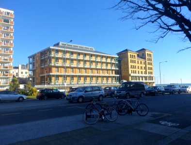 Kings House (Former SEEBOARD Headquarters), Queen's Gardens, Hove (NHLE Code 1205528) (February 2018) (3)
