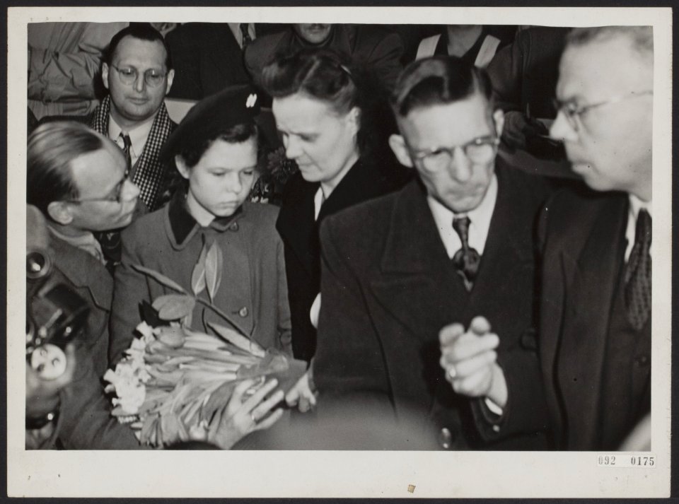 Kinderen, hertzog bertha, Bestanddeelnr 092-0175