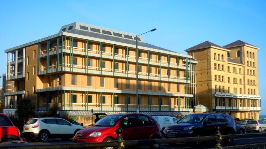 Kings House (Former SEEBOARD Headquarters), Queen's Gardens, Hove (Unlisted North wing, June 2017) (2)