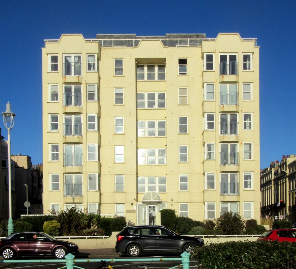 Kingsley Court, 142 King's Road, Brighton (January 2017)