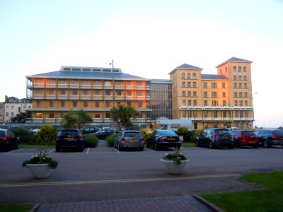 Kings House (Former SEEBOARD Headquarters), Queen's Gardens, Hove (Unlisted North wing, June 2017) (1)