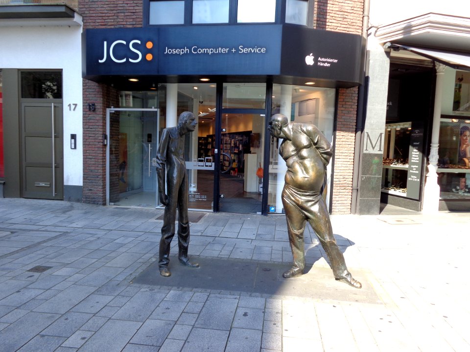 K-H-Seemann-Skulptur Auseinandersetzung in Duesseldorf