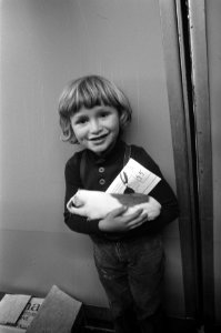 Kind en zn vrind in RAI Amsterdam, Bestanddeelnr 925-1730