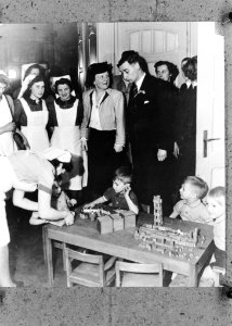 Kinderdagverblijf Het Kabouterhuis op de Amsteldijk te Amsterdam. Officiele op, Bestanddeelnr 901-2526