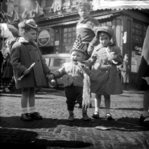 Kinderen kiezen feest voor bevrijdingsdag, Bestanddeelnr 908-5535