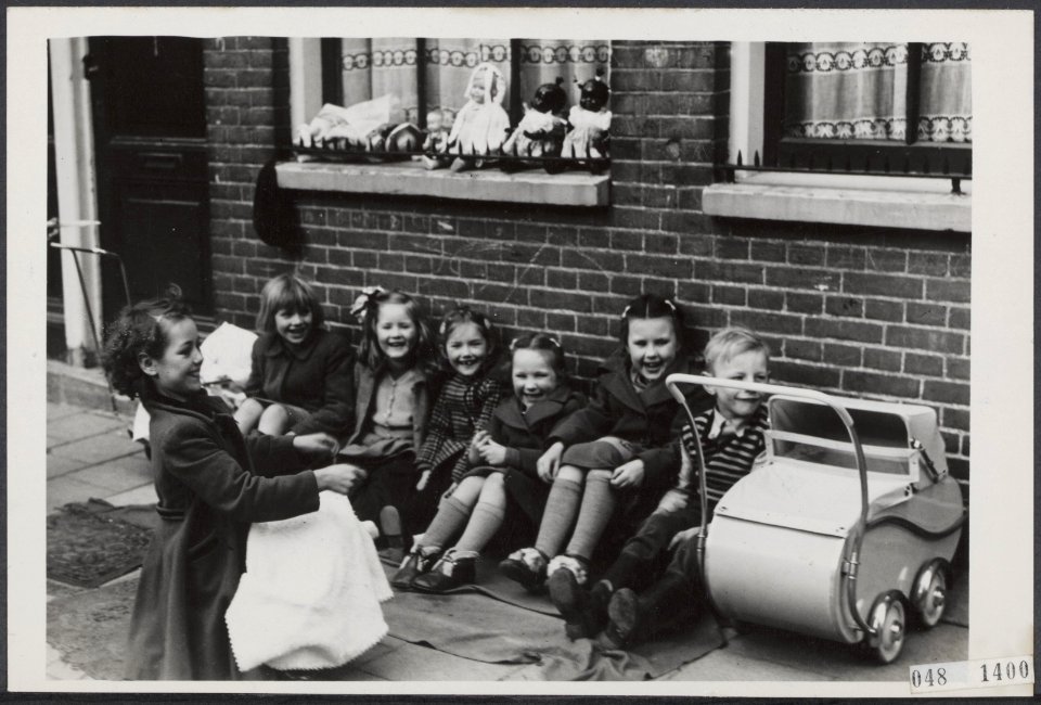 Kinderen, spelen, vakanties, Bestanddeelnr 048-1400