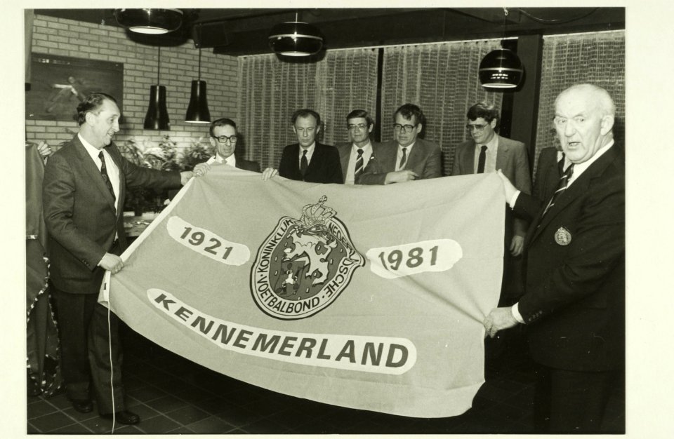 Kennemerland-voetbalclub, NL-HlmNHA 5400465585