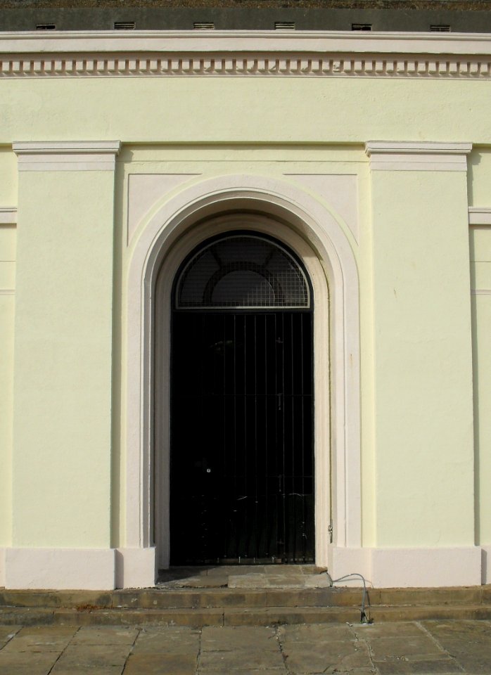 Kemp Town Tunnel Entrance and approaching Embankments, Duke's Mound, Kemp Town, Brighton (NHLE Code 1380999) (September 2010)
