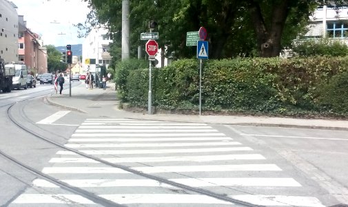 Kerb-petersgasse-ecke-Hans-Brandstetter-Gasse