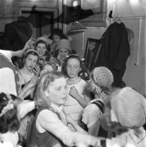 Kinderfeest aangeboden aan gerepatrieerde kinderen, Bestanddeelnr 901-6298