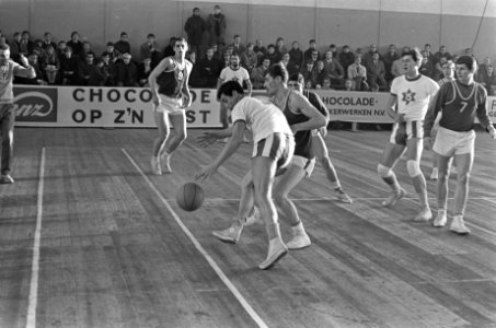 Kerstbasketbaltoernooi in Apollohal, Bestanddeelnr 919-9113