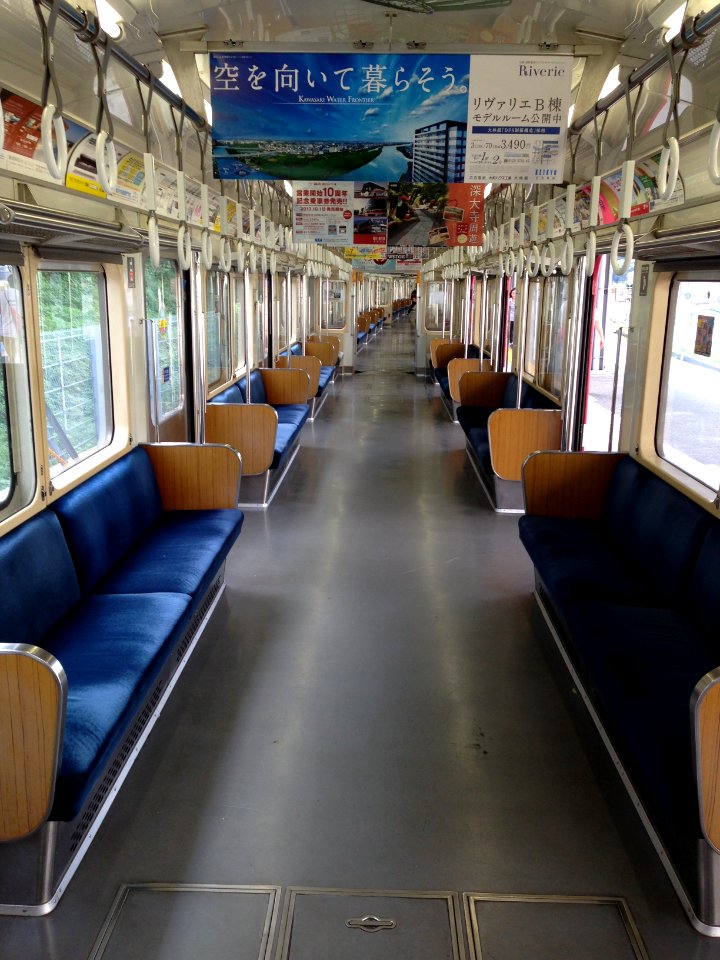 Keikyu 821-6 inside