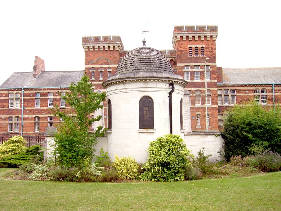 KempstonBarracksMemorialRear